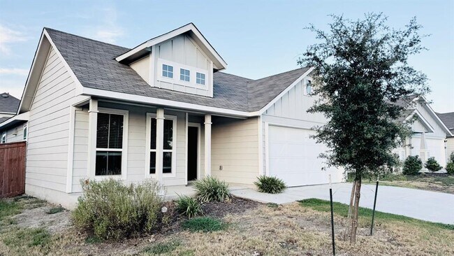 Foto del edificio - 212 Rollingwood Dr