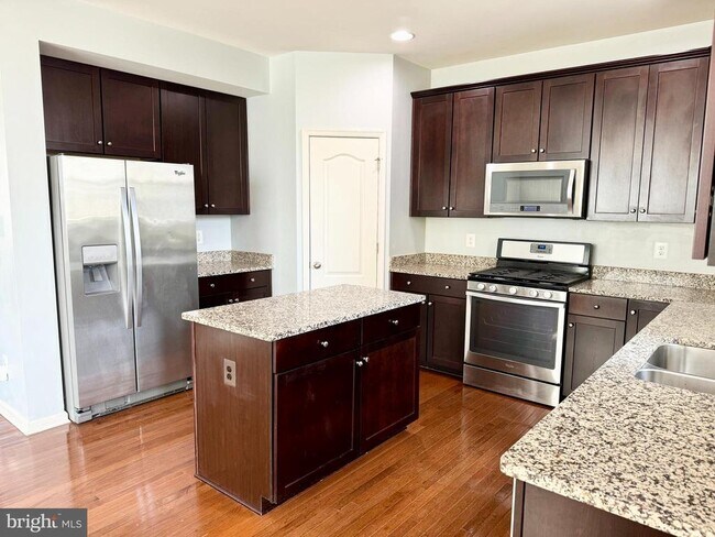 Foto del edificio - 7 Coulter Ln