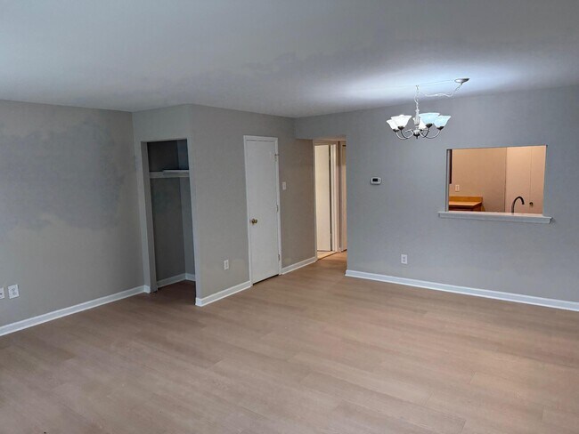 Foto del edificio - 1203 Crosshill Ct