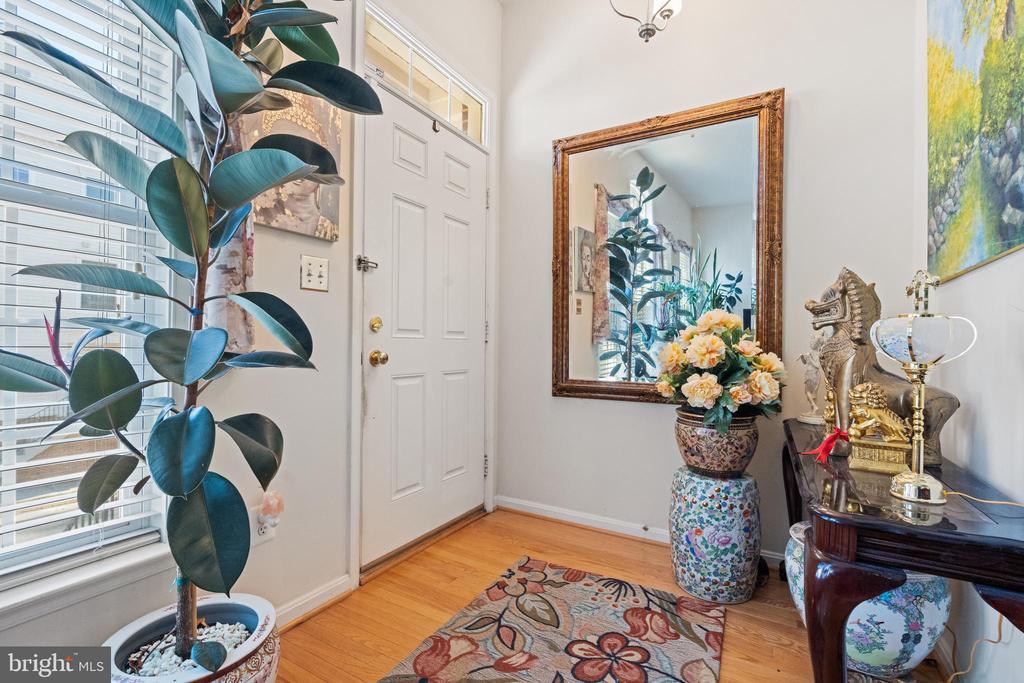 Primary Photo - 3392 Beechcliff Dr