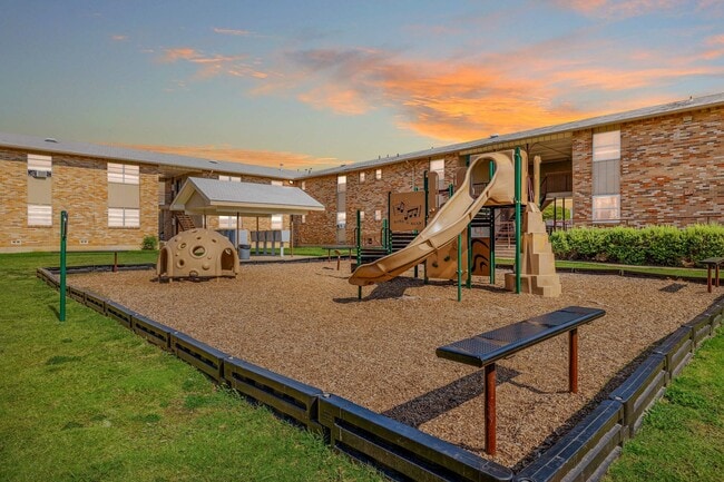 Building Photo - z - Historical - Estrella at Seminary
