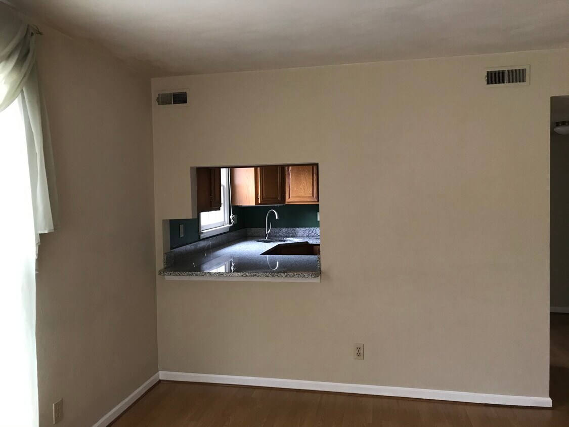 Primary Photo - 1210 Stockley Gardens
