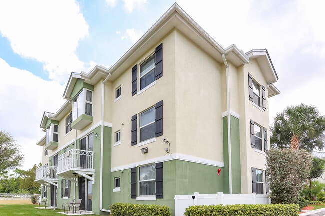 Building Photo - Orchid Grove