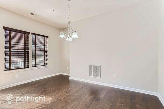 Foto del edificio - 586 Fox River Hills Way, Glen Burnie, MD, ...