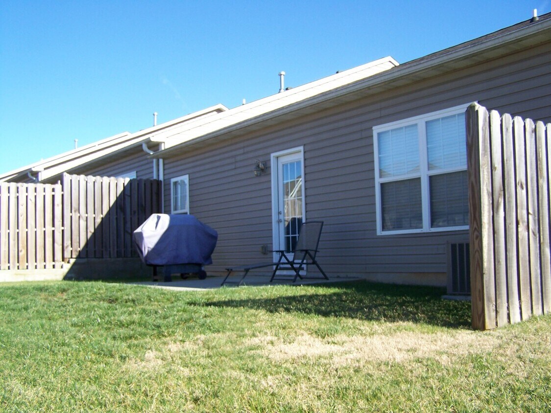 Building Photo - 411 Elk Camp Ln