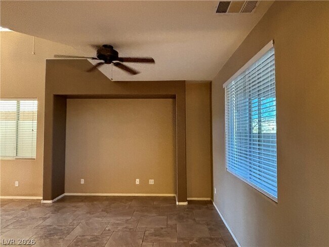 Foto del edificio - 9012 Vintage Wine Ave