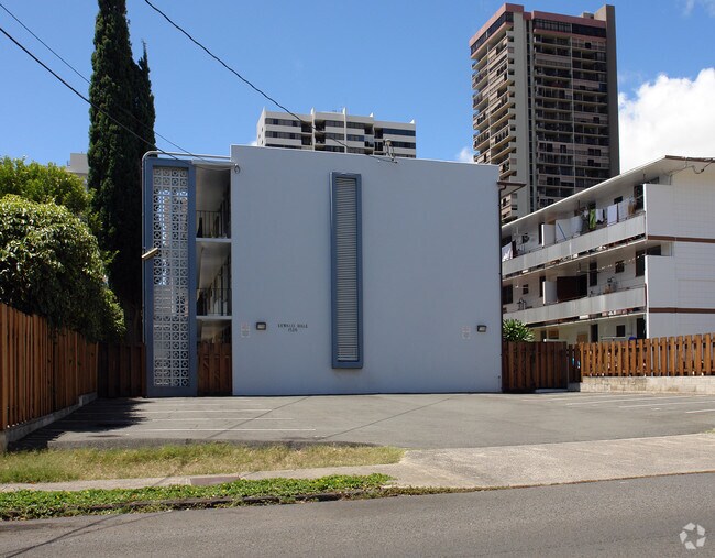 Building Photo - 1526 Kewalo St
