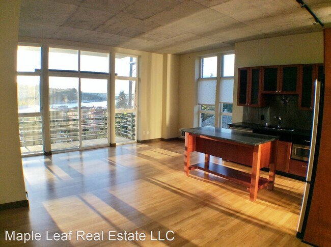 Foto del edificio - 2245 Eastlake Ave E