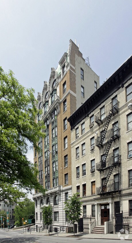 Foto del edificio - 611 W 158th St