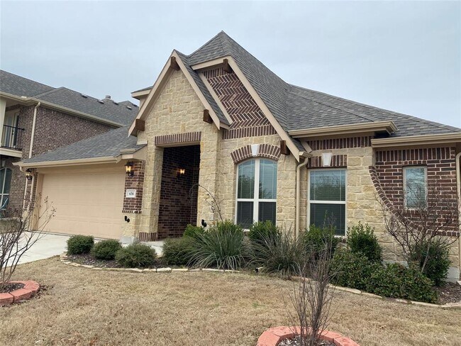 Building Photo - 636 Tierra Vista Way