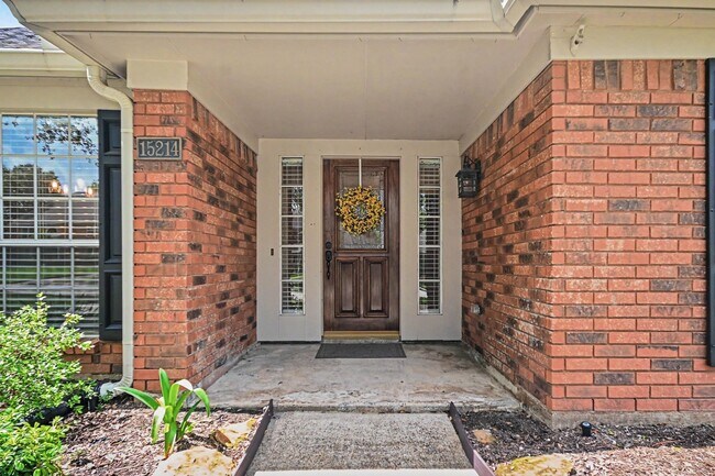 Foto del edificio - 15214 Park Estates Ln