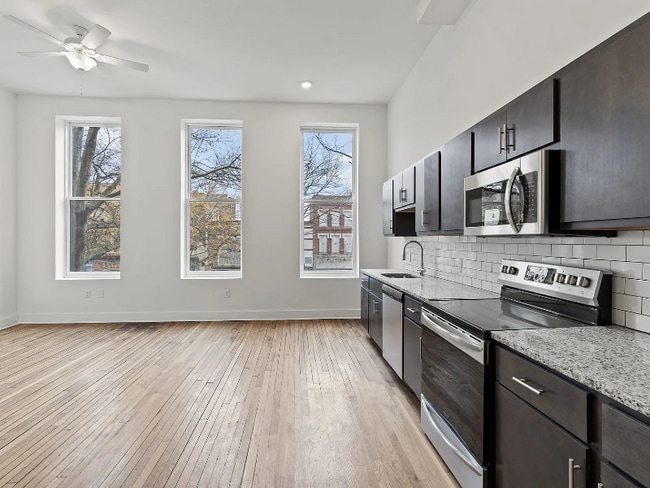 Photo - 109 E Broad St Apartment