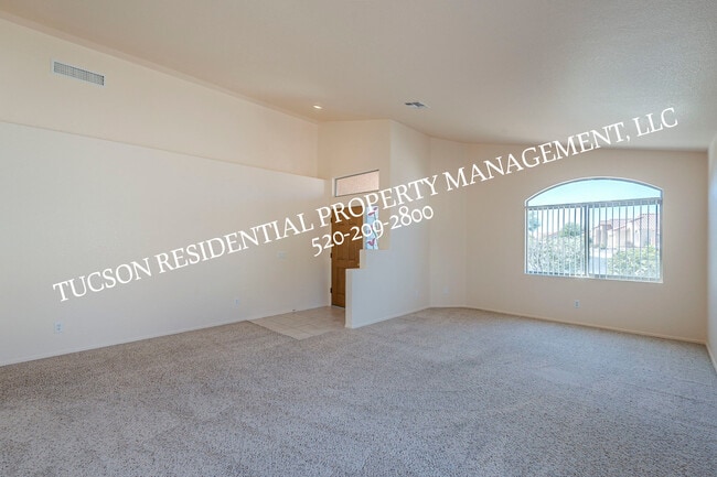 Foto del edificio - 11174 N Sand Pointe Dr