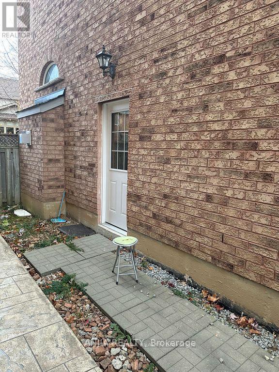 Building Photo - 3 Stonebridge Dr