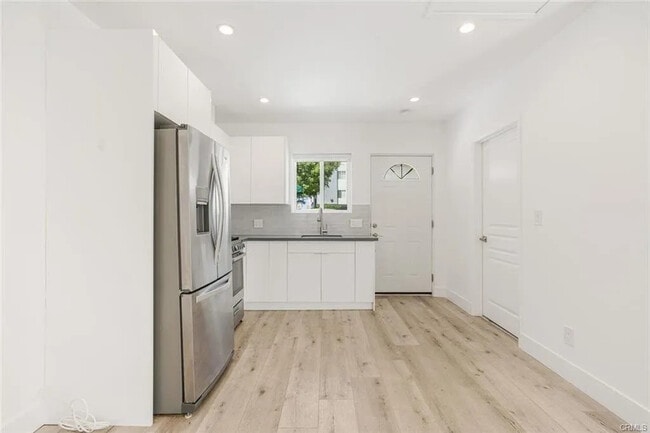 Building Photo - 4552 Murietta Ave