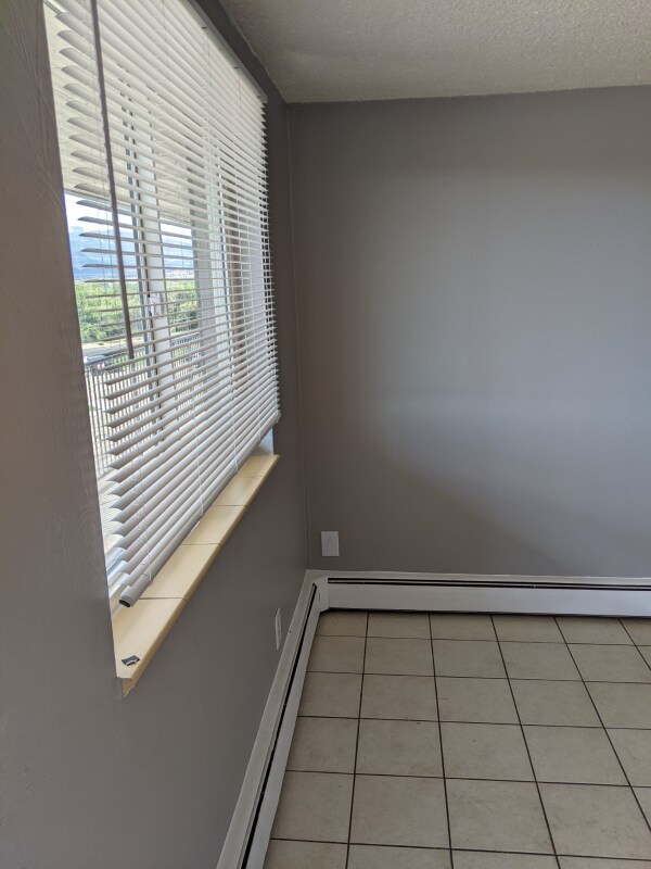 Building Photo - 1802 E La Salle St