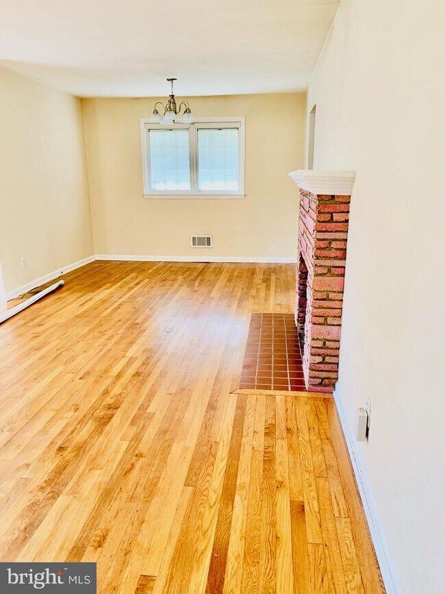 Foto del edificio - 431 Beverly Rd