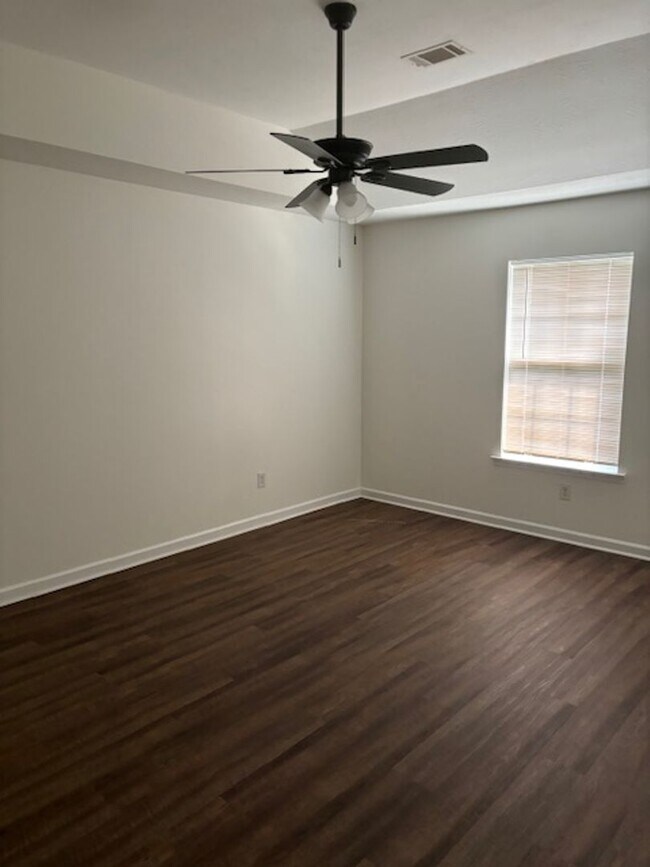 Foto del edificio - Available NOW in The Villages at of Greenb...