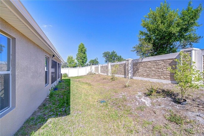 Foto del edificio - 6731 Castle Green Pl