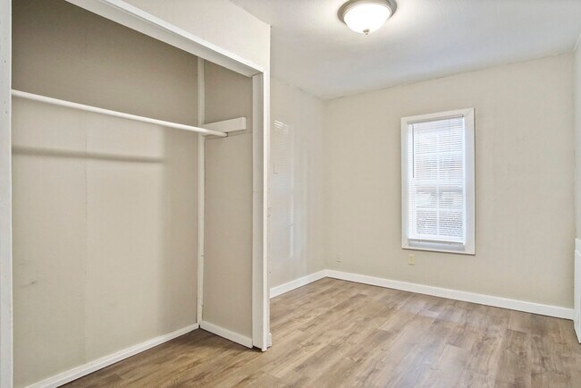 Foto del edificio - 809 SE 32nd St