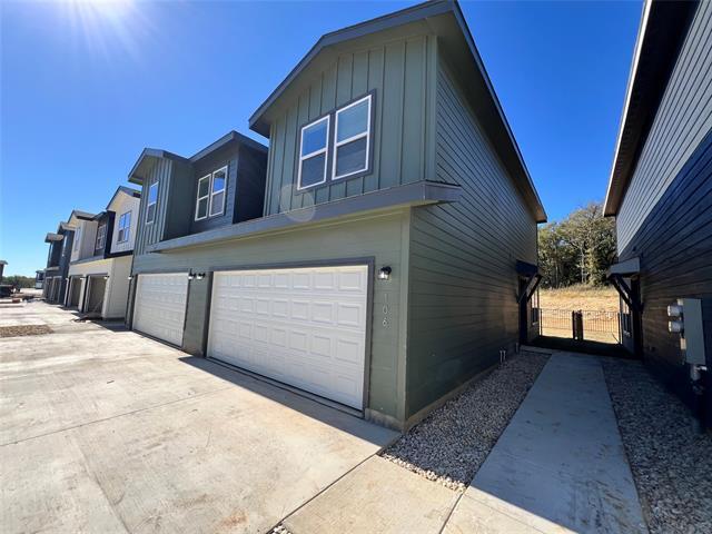 Foto del edificio - 3501 E Renfro St