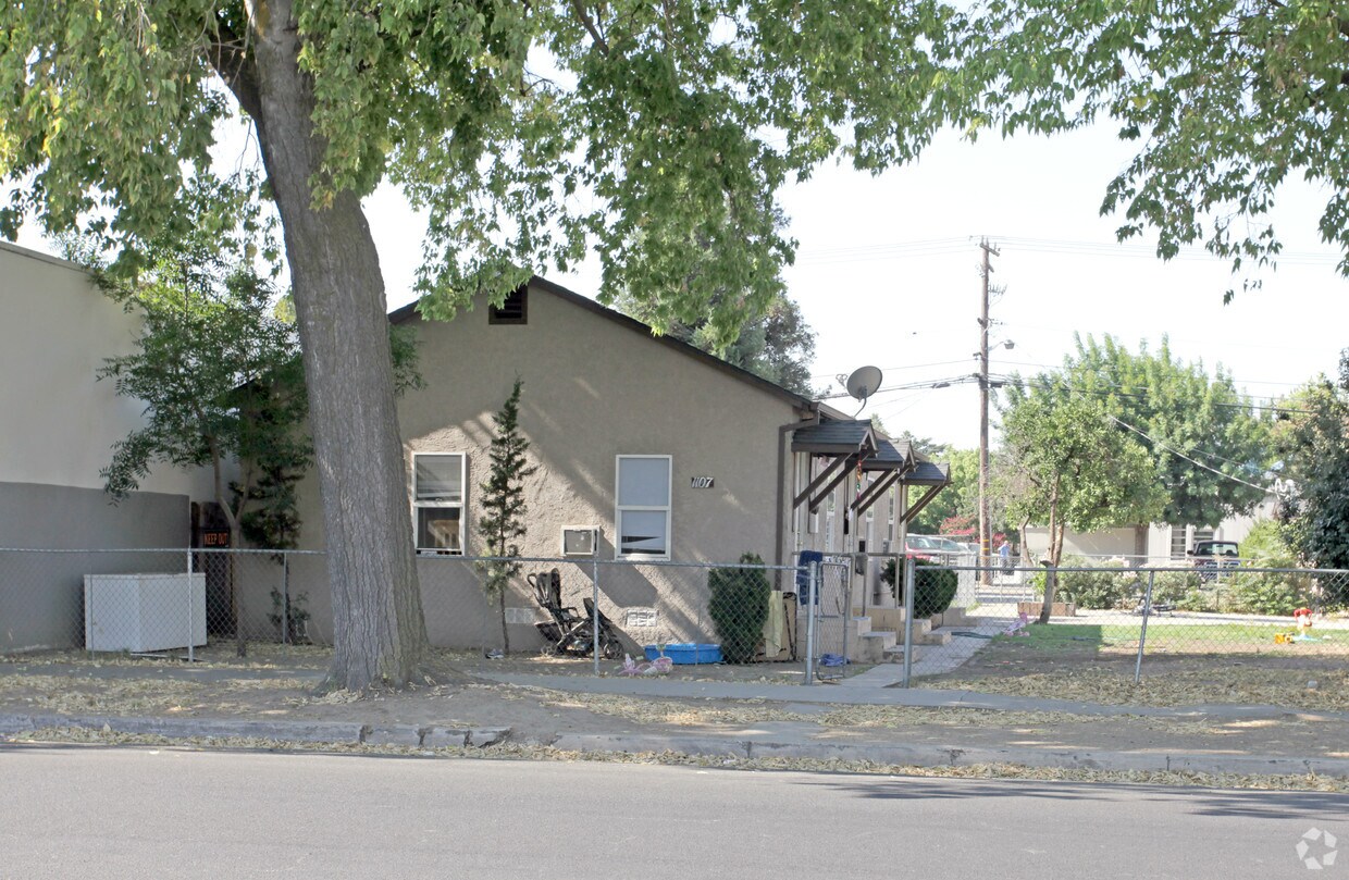 Foto del edificio - 1107-1113 7th St