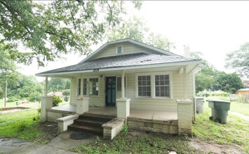 Building Photo - 1504 Jewitt St