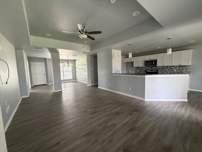 Foto del edificio - 8810 16th St