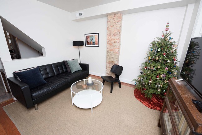 Foto del edificio - 2223 10th St NW