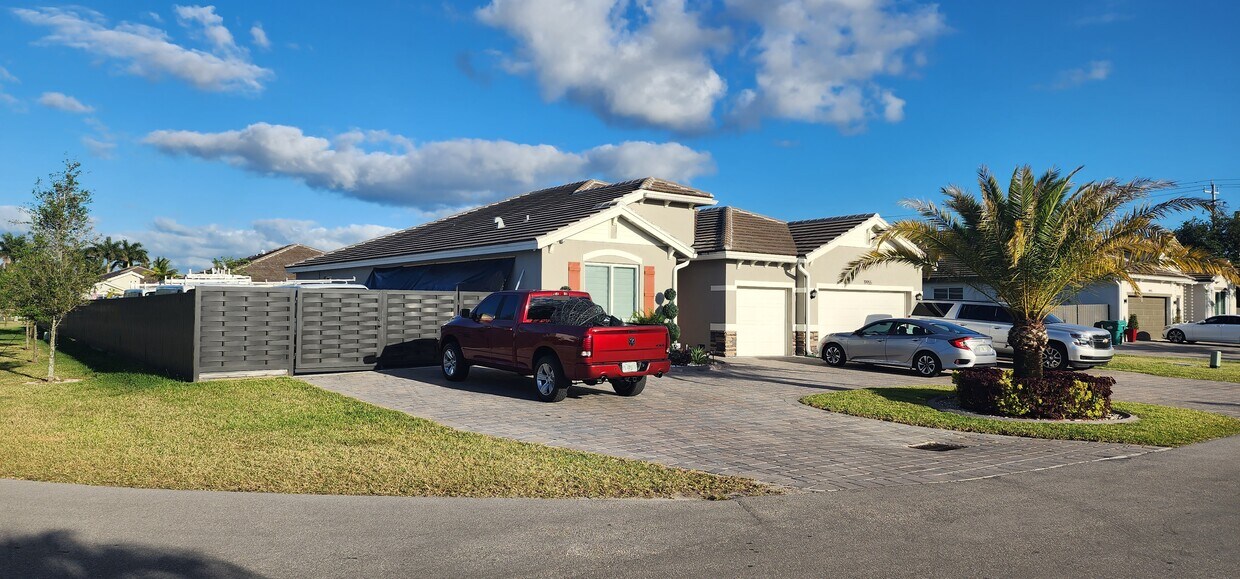 Primary Photo - 19955 SW 132nd Ct