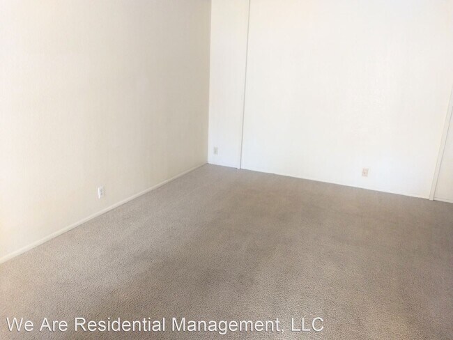 Building Photo - 2 br, 2 bath House - 9013 W. Elm St Unit 5