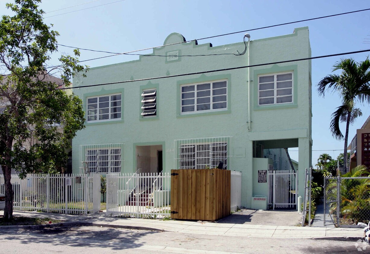 Foto del edificio - 1144 SW 5th St