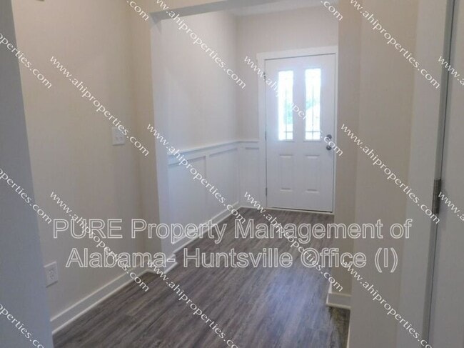 Building Photo - 3206 Northfield Ln