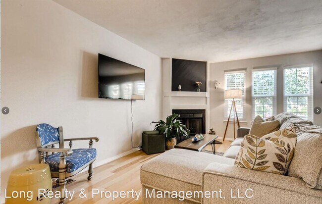 Building Photo - 2 br, 1.5 bath House - 3066 W 107th Place ...