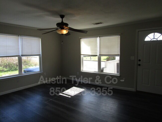 Foto del edificio - 4266 Kelson Ave