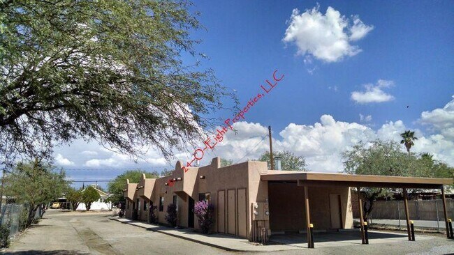 Building Photo - 1451 N Sycamore Blvd #2