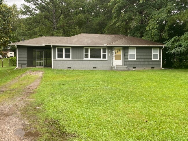 Building Photo - 1021 Longbrook Dr