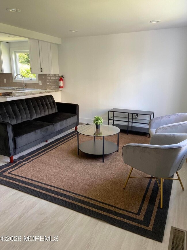 Building Photo - 666 Ocean Ave N