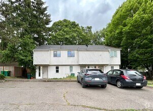 Building Photo - 15865-15869 SW Misty Ct