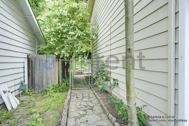 Foto del edificio - 32922 33rd Ave SW