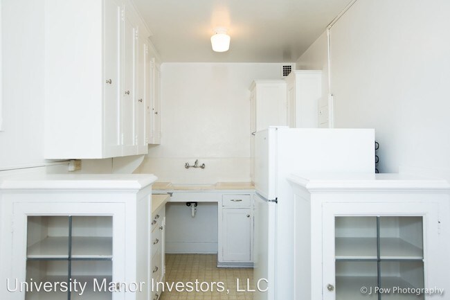 Building Photo - 1305 NE 43rd St