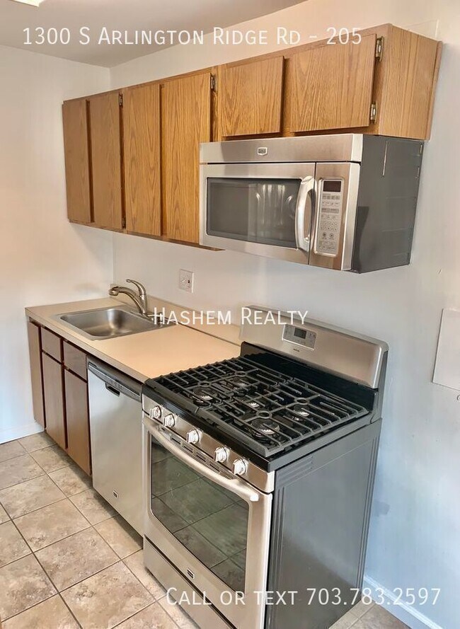 Photo - 1300 S Arlington Ridge Rd House