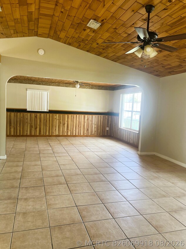 Foto del edificio - 7801 San Carlos Dr