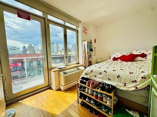 Building Photo - 196 Stanton St