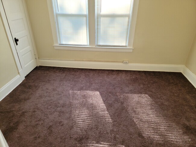 Foto del edificio - 9715 Parkgate Ave