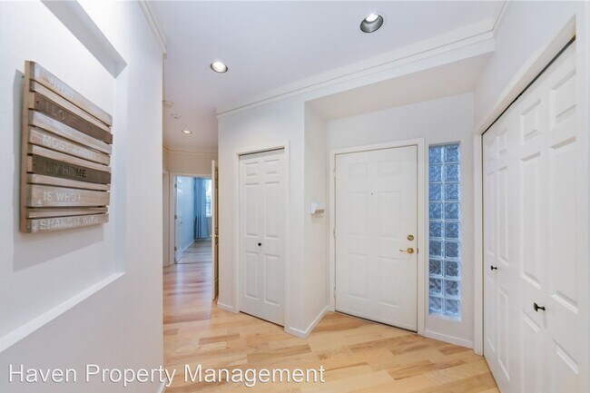 Foto del edificio - 3 br, 2 bath House - 624 Kirkland Way #2