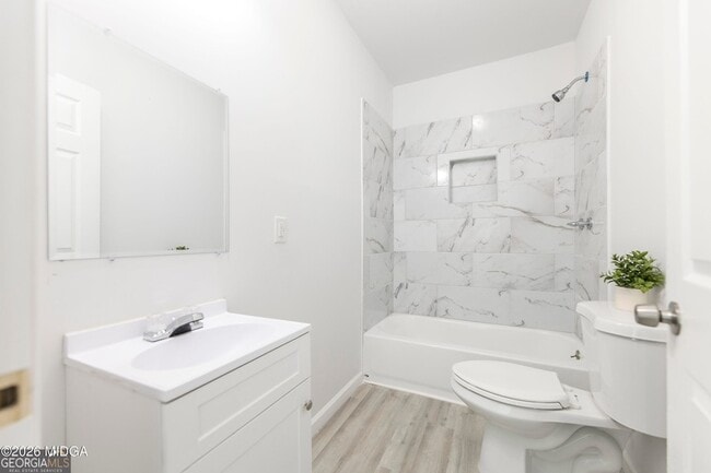 Building Photo - 1175 Hartley St