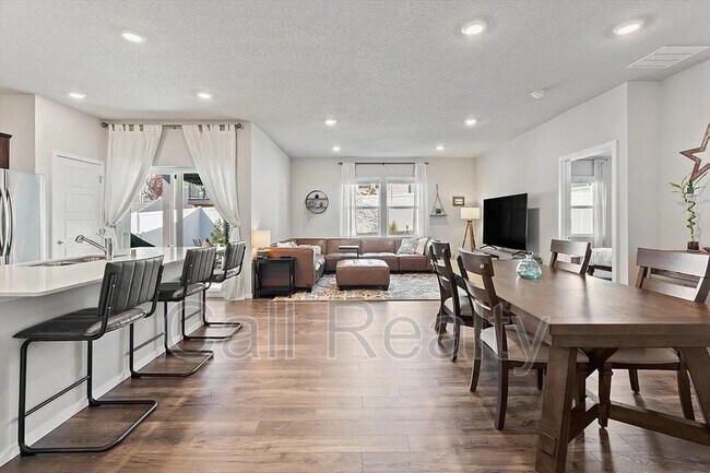 Foto del edificio - 3231 N Stanley Rd