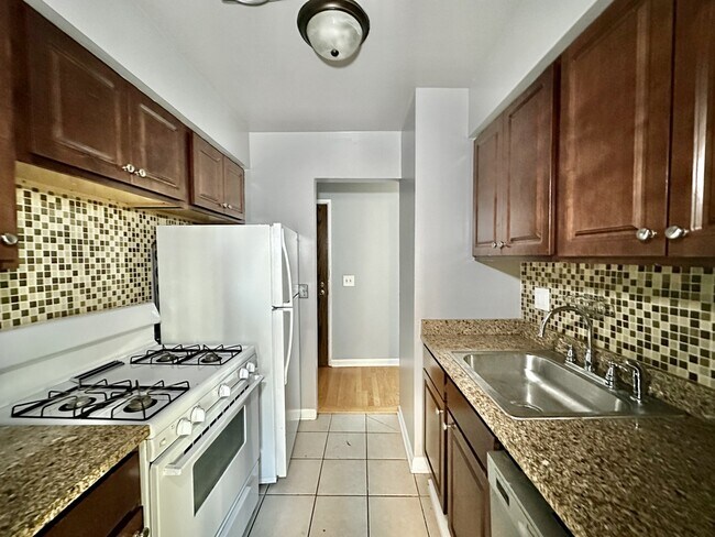 Foto del edificio - 5820 N Sheridan Rd