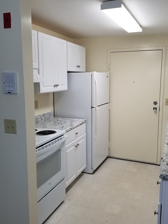 Foto del edificio - 34 Silver Hill Ln